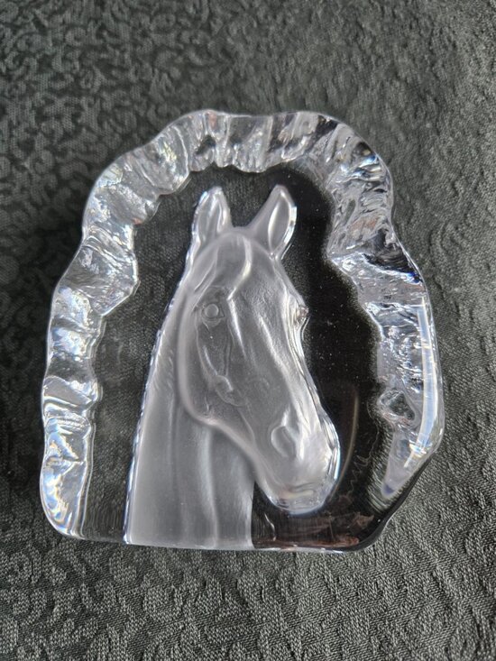 Unmarked Other - Heavy Crystal Glass Intaglio Horse Head Paperweight 4 inches Tall
